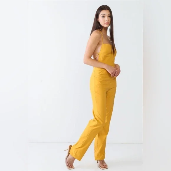 NWT-Stretch Fabric Sleeveless Crisscrossed Back Jumpsuit - Picture 12 of 13